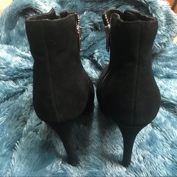 Steve Madden stiletto booties - Picture 4 of 7